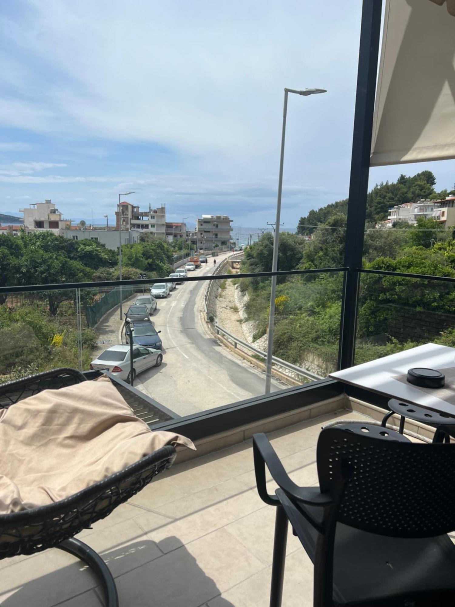 Apartment Artemis Himare Exterior photo
